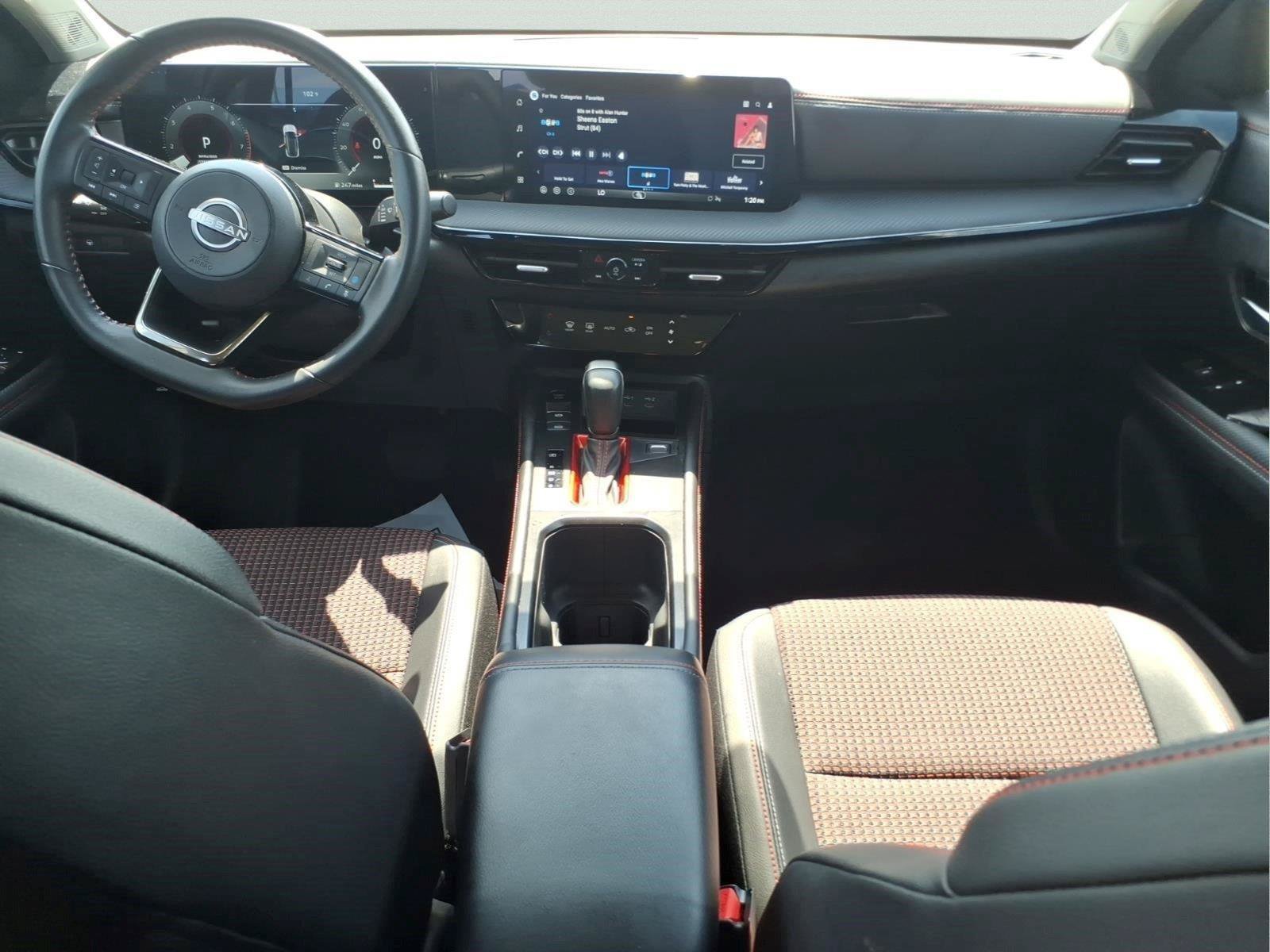 Used 2026 Nissan Kicks SR AWD/4WD image 14