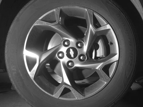 Used 2025 Chevrolet Trax LT FWD image 13