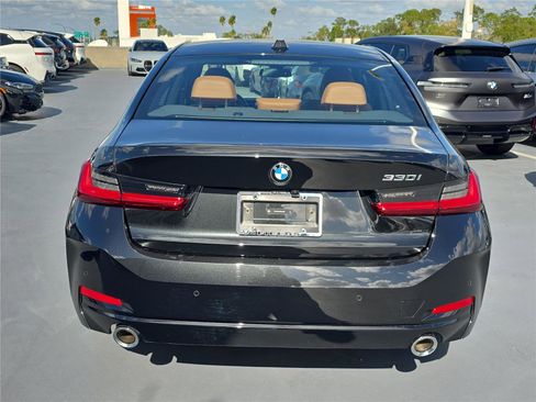 Certified 2025 BMW 330i Sedan w/ Convenience Package image 4