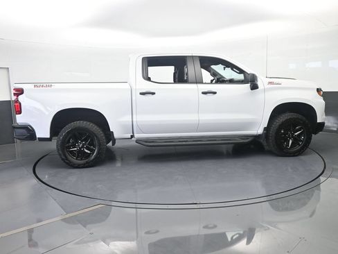 Used 2024 Chevrolet Silverado 1500 Custom Trail Boss AWD/4WD image 7