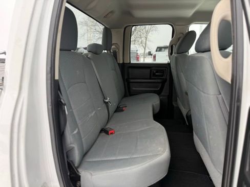 Used 2016 RAM 1500 ST w/ SXT Appearance Group image 20