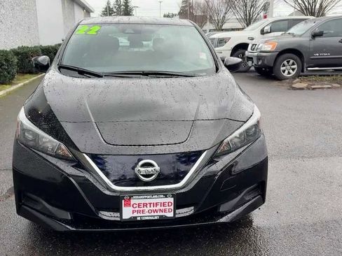 Certified 2022 Nissan Leaf S image 4