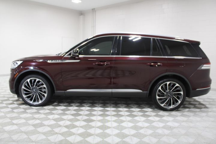 Used 2022 Lincoln Aviator Reserve w/ Equipment Group 201A AWD/4WD image 9