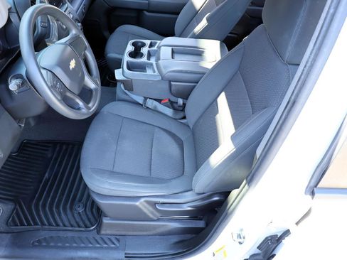 Used 2020 Chevrolet Silverado 1500 Custom w/ Custom Value Package image 43