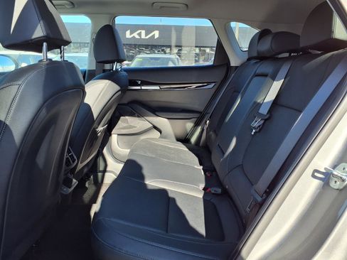 Certified 2025 Kia Seltos SX w/ SX Sunroof Package image 7