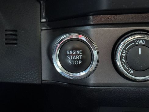 Certified 2023 Toyota Tacoma TRD Off-Road w/ Technology Package AWD/4WD image 17