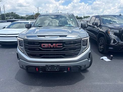 Used 2023 GMC Sierra 1500 AT4 w/ AT4 Premium Package AWD/4WD image 2