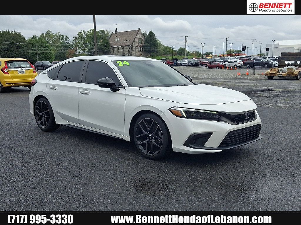 Used 2024 Honda Civic Sport Touring image 1