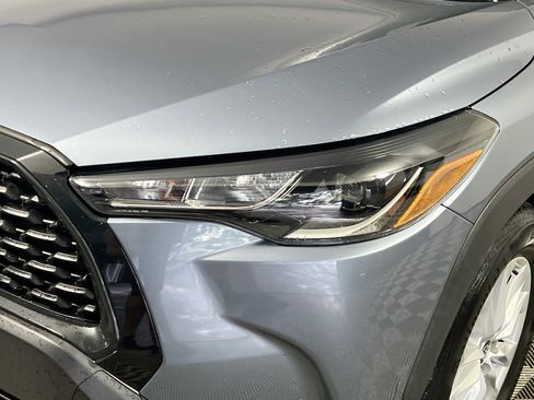 Used 2022 Toyota Corolla Cross LE AWD/4WD image 12