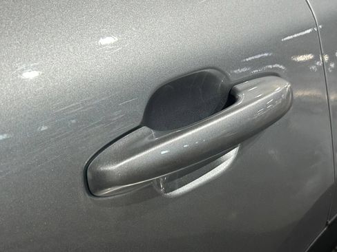 Used 2022 Ford Escape SE w/ Cold Weather Package FWD image 19