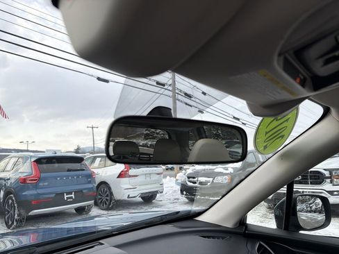 Used 2019 Subaru Forester Limited image 27