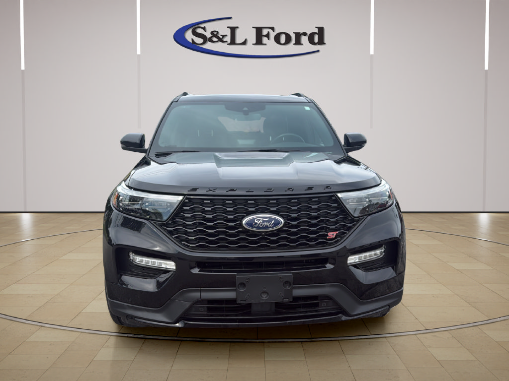 Certified 2023 Ford Explorer ST w/ Technology Package AWD/4WD image 12