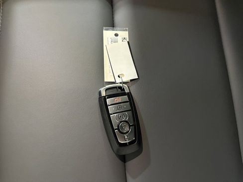 New 2026 Ford Explorer Active w/ Active Comfort Package image 12