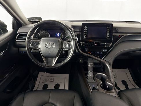 Used 2021 Toyota Camry SE image 21