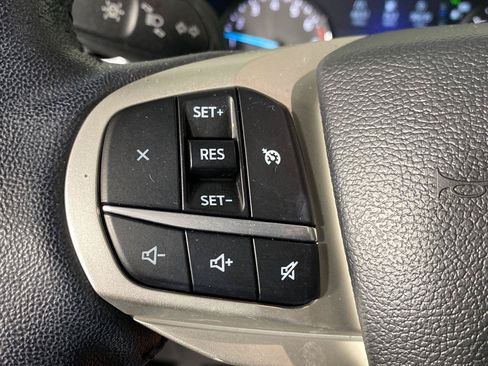 Used 2023 Ford Explorer XLT w/ Equipment Group 202A AWD/4WD image 12