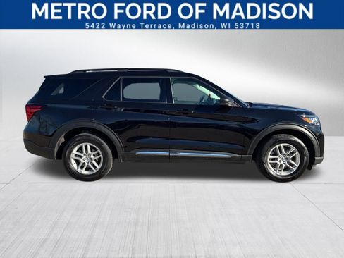 Used 2025 Ford Explorer Active image 1