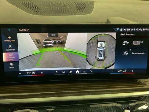 Certified 2024 BMW X7 xDrive40i image 11