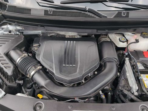 Used 2025 Buick Enclave Sport Touring FWD image 29