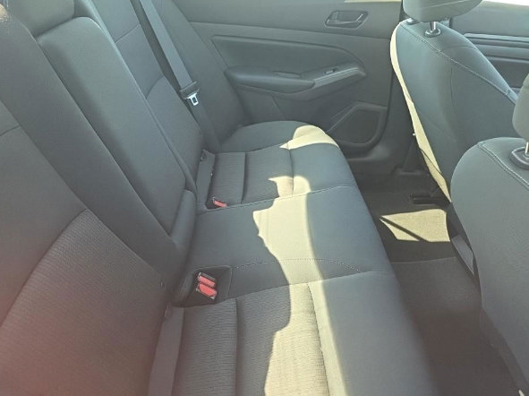 Used 2025 Nissan Altima 2.5 S FWD image 10