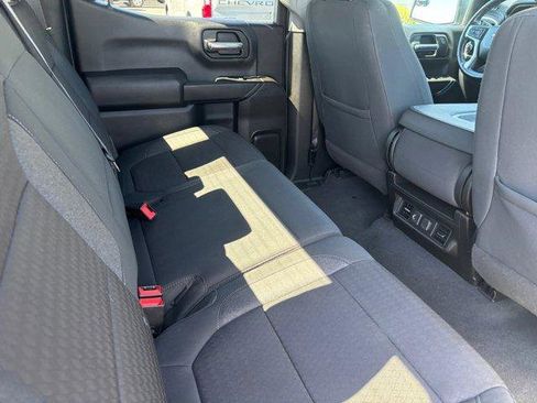 Used 2021 Chevrolet Silverado 1500 LT image 13