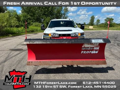 Used 2022 Chevrolet Silverado 2500 LT AWD/4WD image 3