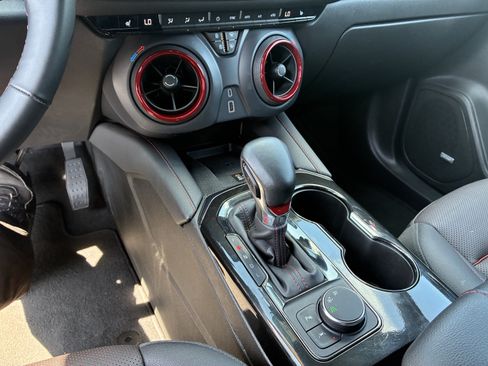 Used 2025 Chevrolet Blazer RS FWD image 35
