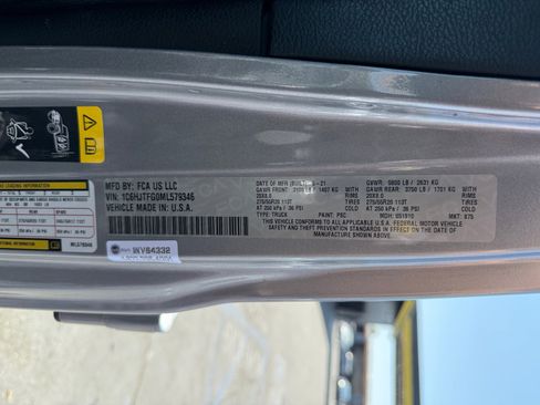 Used 2021 Jeep Gladiator Overland image 23