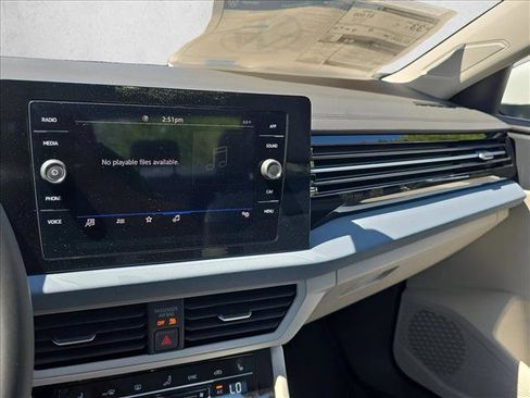 New 2026 Volkswagen Jetta SE FWD image 14