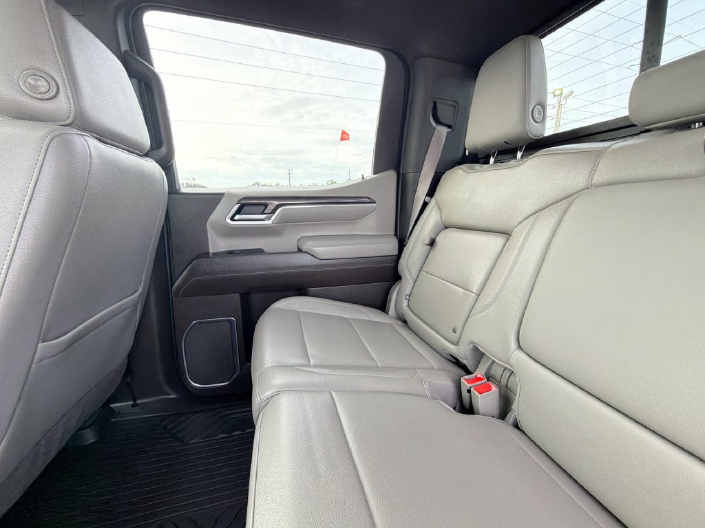 Certified 2022 Chevrolet Silverado 1500 LTZ w/ LTZ Premium Package AWD/4WD image 14