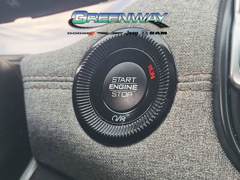 Used 2023 Jeep Compass Latitude image 27