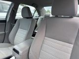 Used 2015 Toyota Camry LE image 4