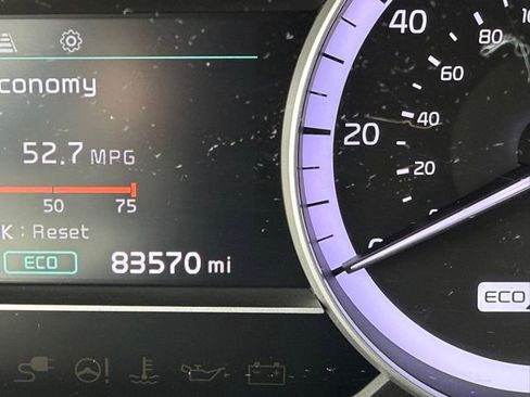 Used 2022 Kia Niro LXS FWD image 12