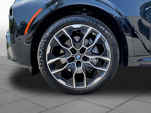 Certified 2026 BMW X7 xDrive40i w/ M Sport Package AWD/4WD image 11