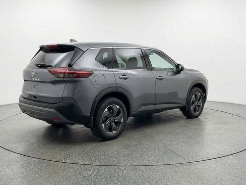 Used 2025 Nissan Rogue SV AWD/4WD image 9