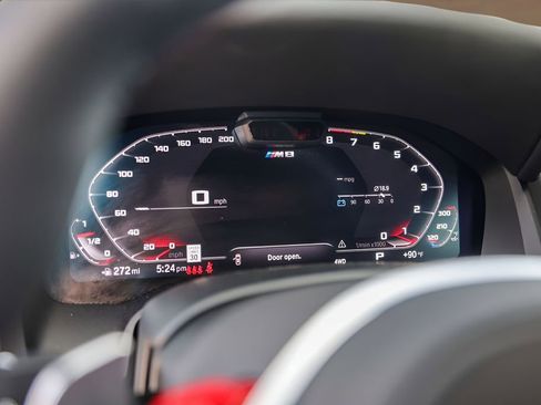 Used 2025 BMW M8 Competition AWD/4WD image 12