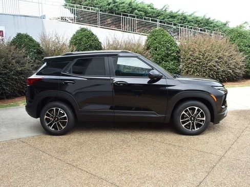 New 2026 Chevrolet TrailBlazer LT FWD image 11