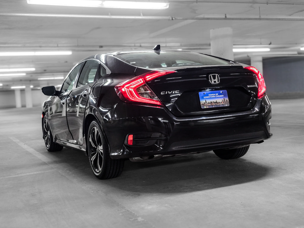 Used 2016 Honda Civic Touring image 5