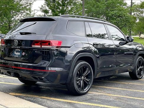 Used 2023 Volkswagen Atlas SEL R-Line AWD/4WD image 16