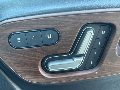 Used 2022 Mercedes-Benz Sprinter 144 Cargo image 60