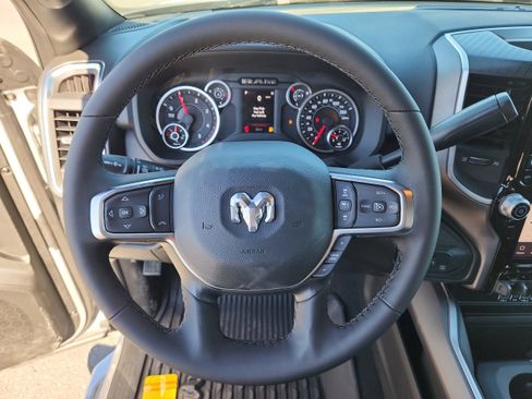 New 2026 RAM 2500 Big Horn AWD/4WD image 16