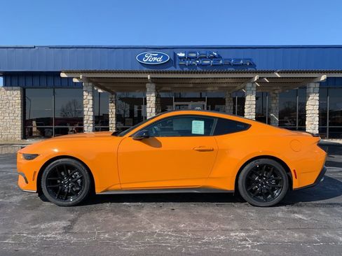 New 2026 Ford Mustang Coupe image 6