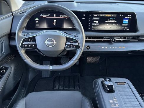 Used 2024 Nissan Ariya AWD image 15