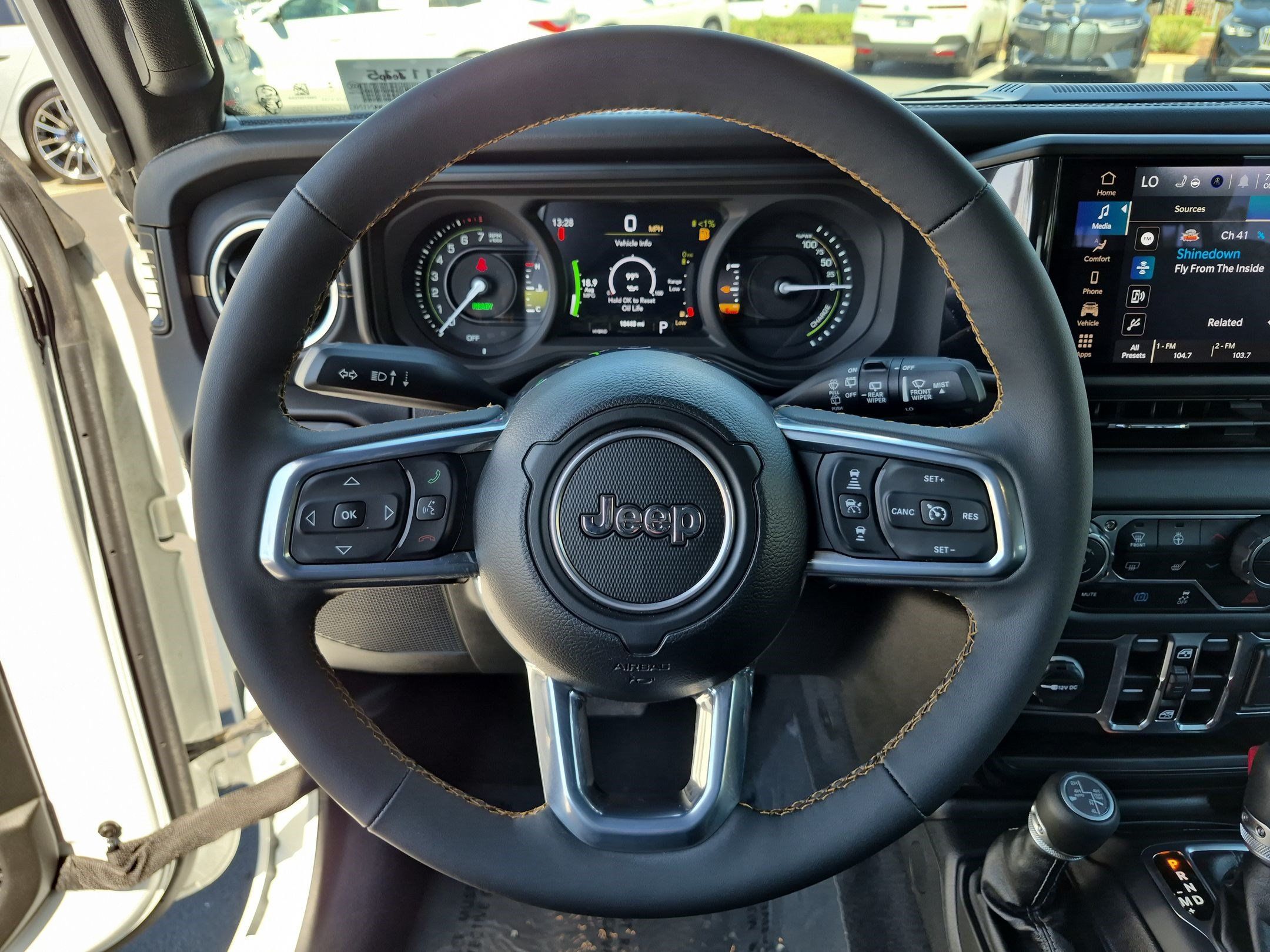 Used 2024 Jeep Wrangler Unlimited Sahara w/ Safety Group AWD/4WD image 18