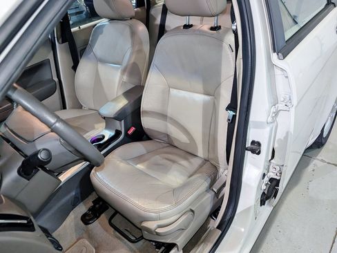 Used 2010 Ford Focus SEL image 15