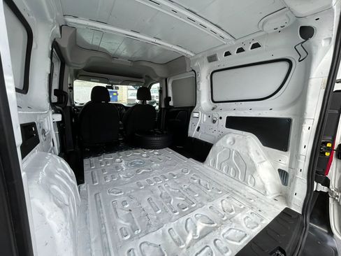 Used 2019 RAM ProMaster City Tradesman FWD image 16
