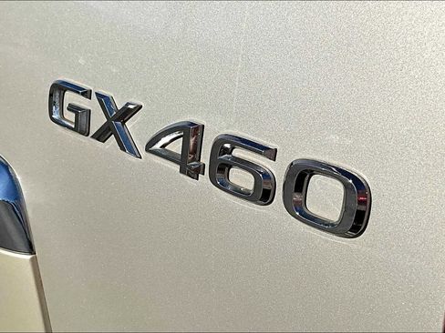 Used 2013 Lexus GX 460 image 9