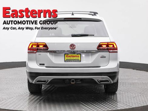 Used 2019 Volkswagen Atlas SE w/ Towing Package image 6