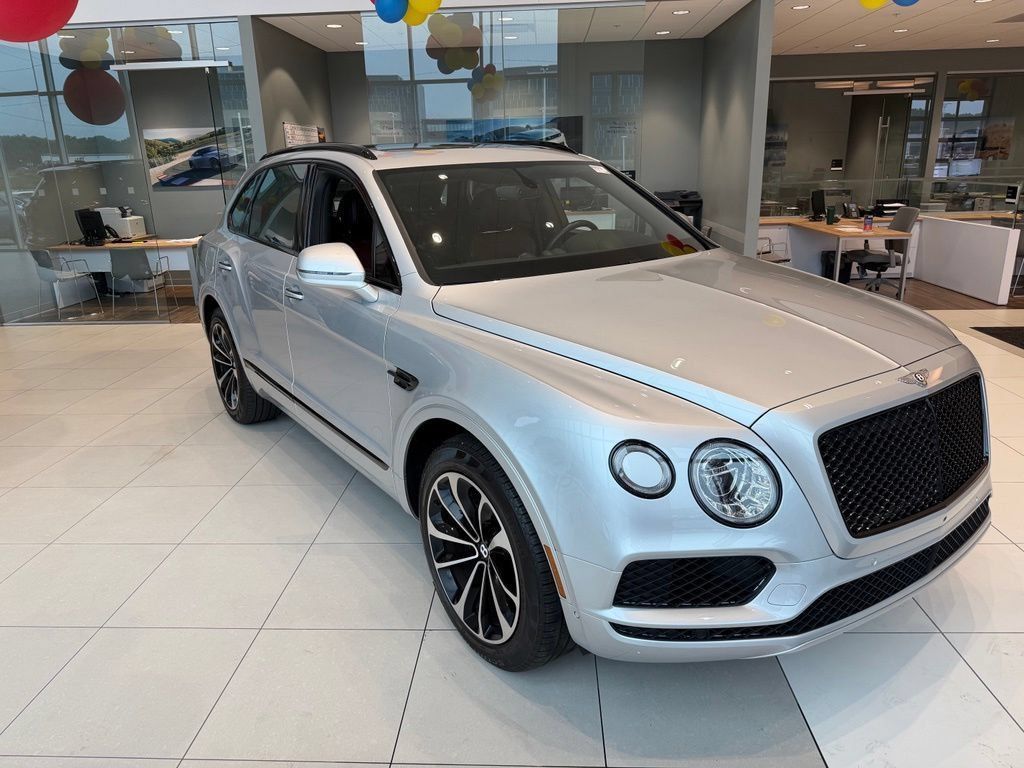 Used 2020 Bentley Bentayga Design Series AWD/4WD image 2