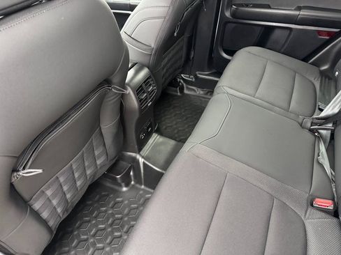 Used 2024 Ford Bronco Sport Badlands image 17