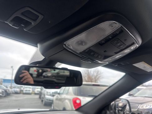 Used 2016 Jeep Grand Cherokee Limited w/ Luxury Group II image 16